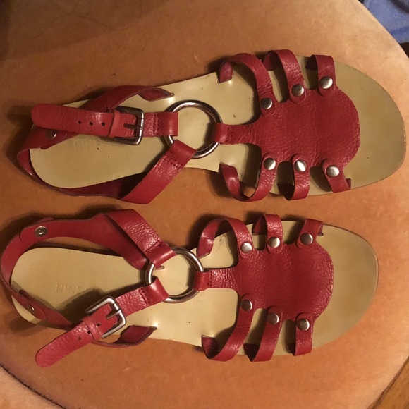 Cute red sandals. - Picture 1 of 4